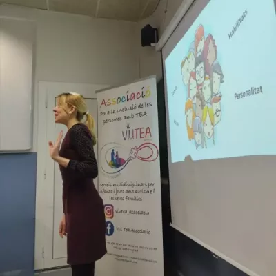 Actividad de concienciación sobre autismo en el colegio