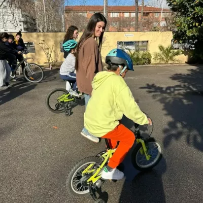 Aprenent a muntar amb bici