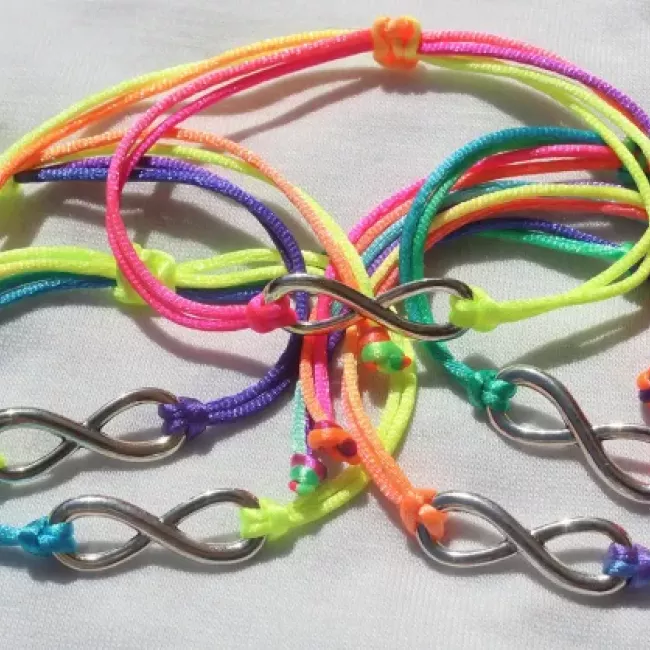 Merchandising de Viutea Associació